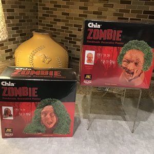 NEW CHIA PET ZOMBIE SET